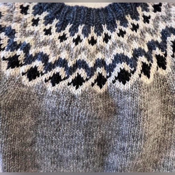 Alafoss Vintage Icelandic Wool Sweater - Picture 3 of 5